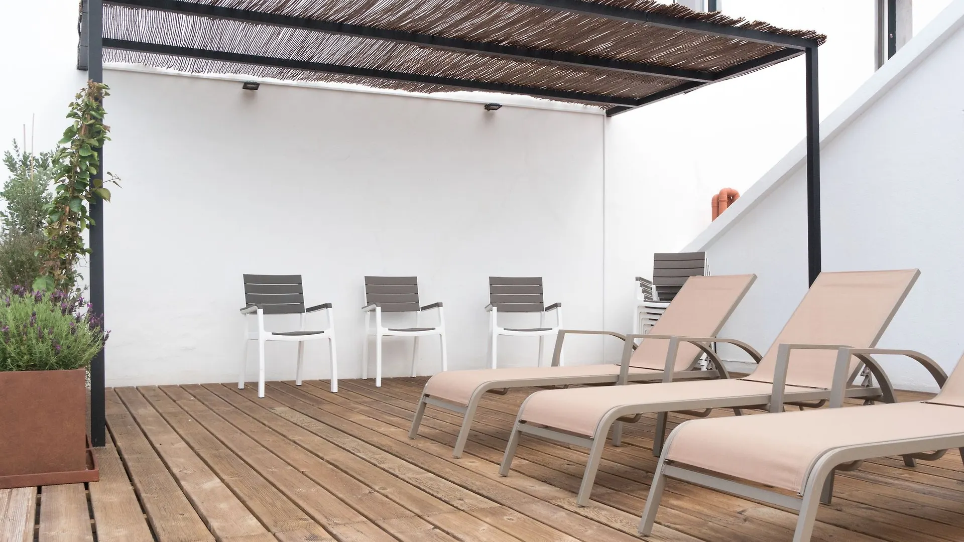 Boutique Chiado Duplex Apartment Lisbon